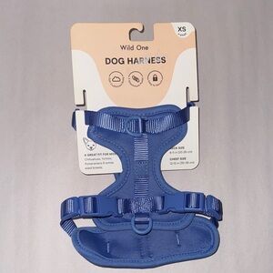 Wild one cushioned dog harness in moonstone. Size XS
